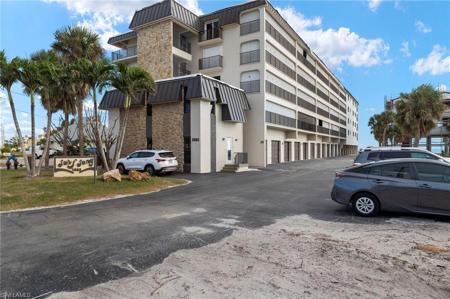 2088 Estero BLVD