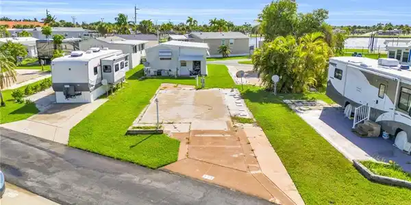 19681 Summerlin RD #573