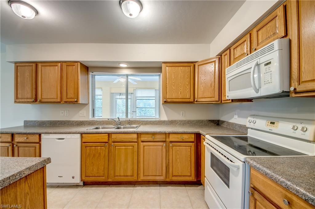 Image 2: Kitchen