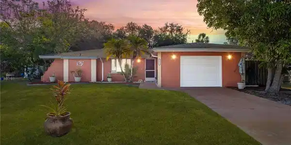 1434 Beacon DR
