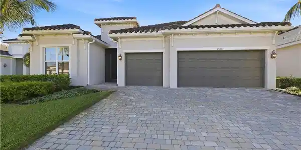 25013 Oak Hammock CT