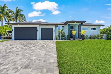 8800 Woodgate Manor CT