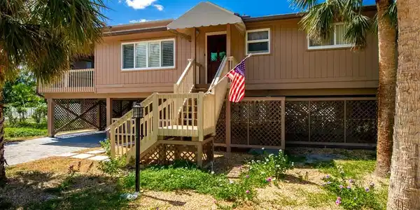 579 Rabbit RD