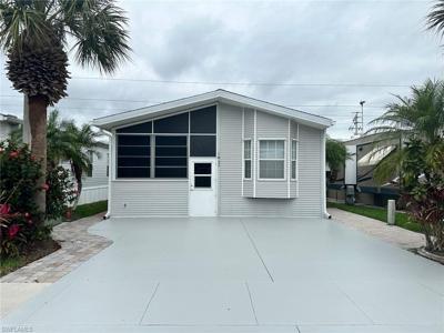 1453 Diamond Lake CIR