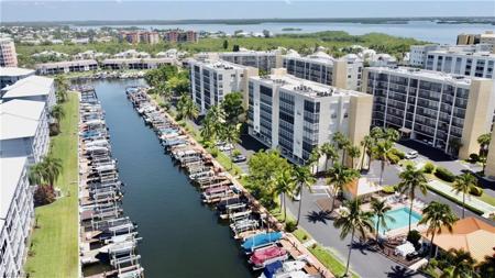 4491 Bay Beach