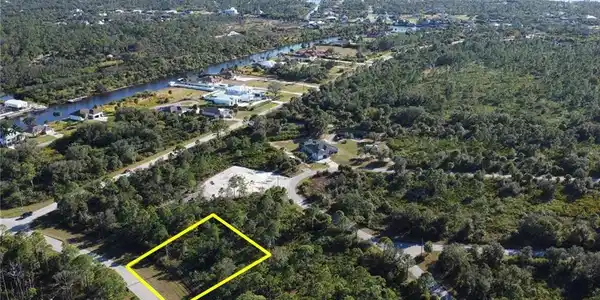581 Biscayne DR