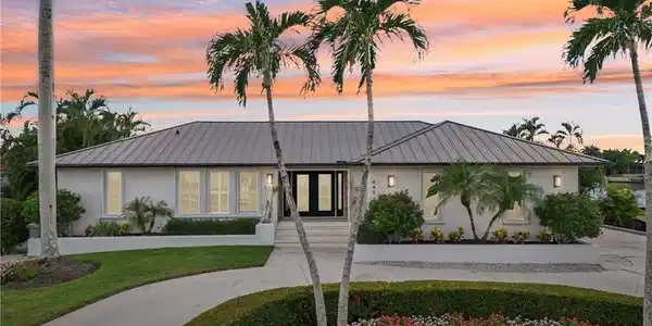 444 N Barfield DR