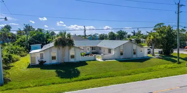 16595 Davis RD