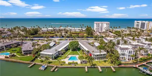 1624 Gulf Shore N