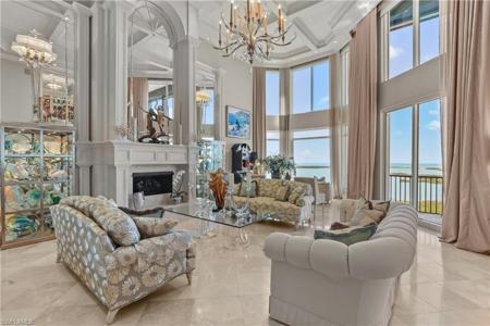 4875 Pelican Colony