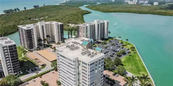 21 Bluebill AVE