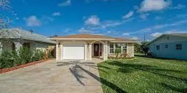 637 95th AVE N