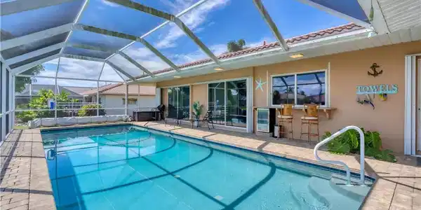 890 Coronado DR