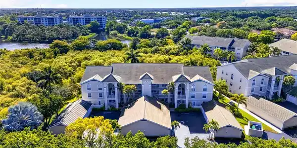 28851 Bermuda Lago CT
