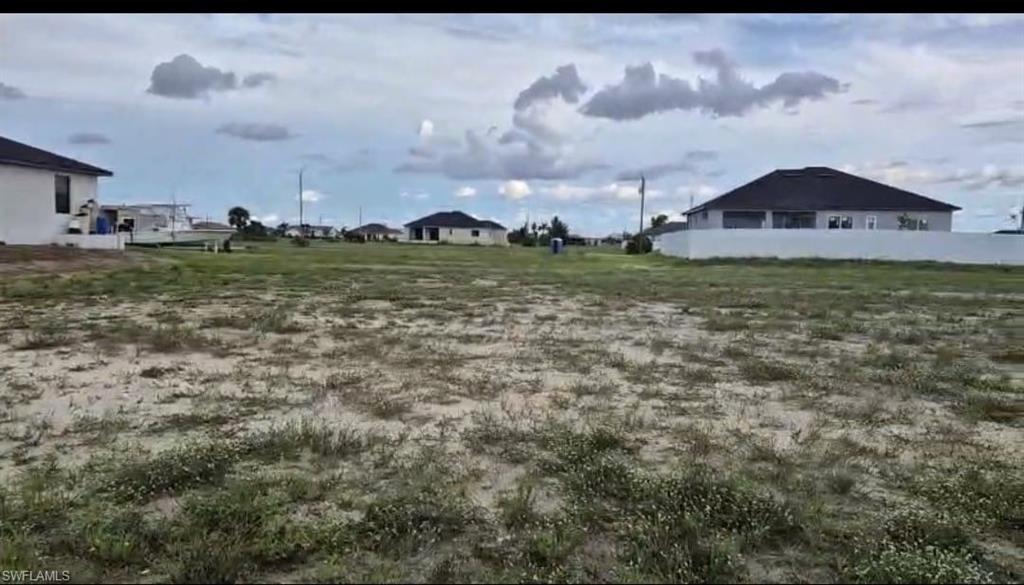 Image 2: View of yard