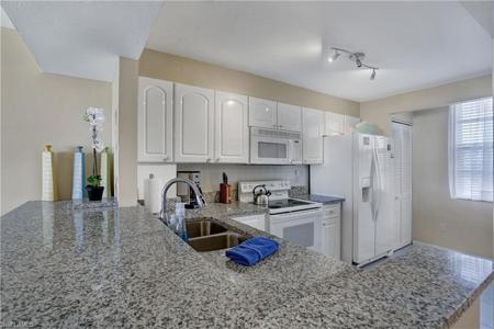 380 Seaview CT