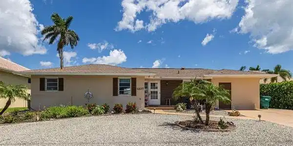 1207 Martinique CT
