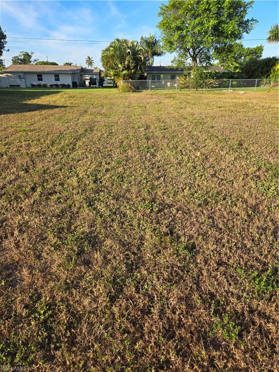 Image 3: View of yard