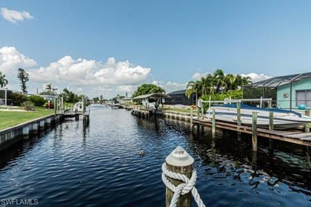 1806 Inlet DR
