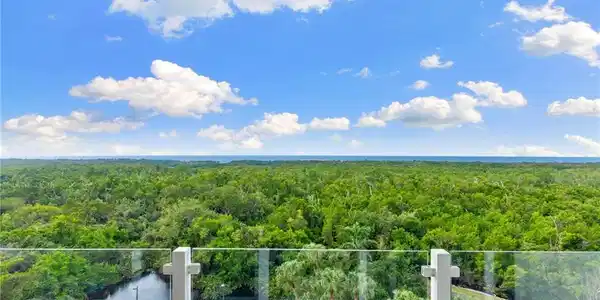 6101 Pelican Bay BLVD