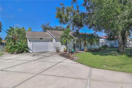 2225 Parker AVE