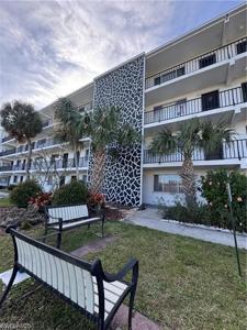 4906 Victoria DR