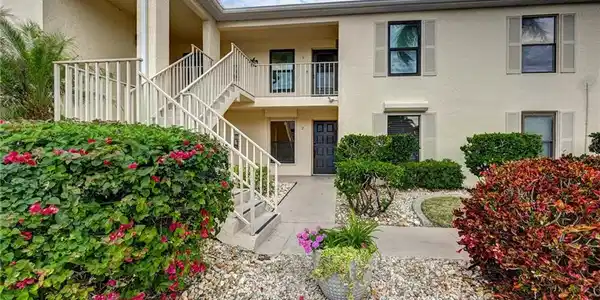 15000 Arbor Lakes DR E