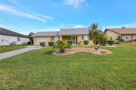 1012 SW 51st TER