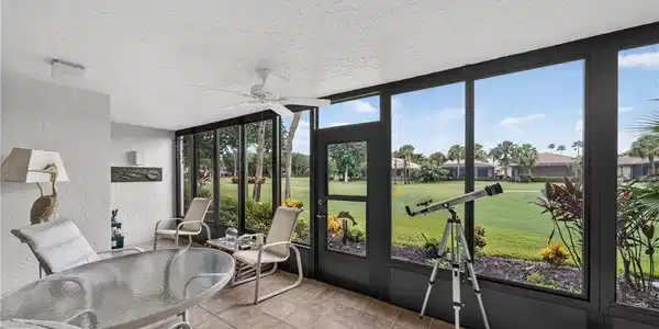 4570 Trawler CT
