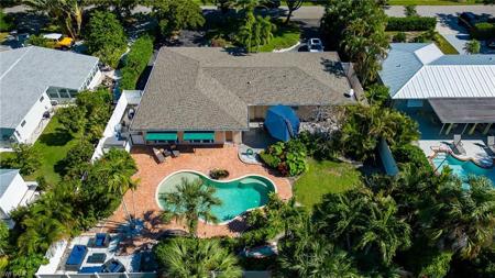 1274 Pine CT