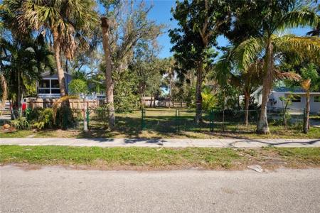 213 Delray AVE