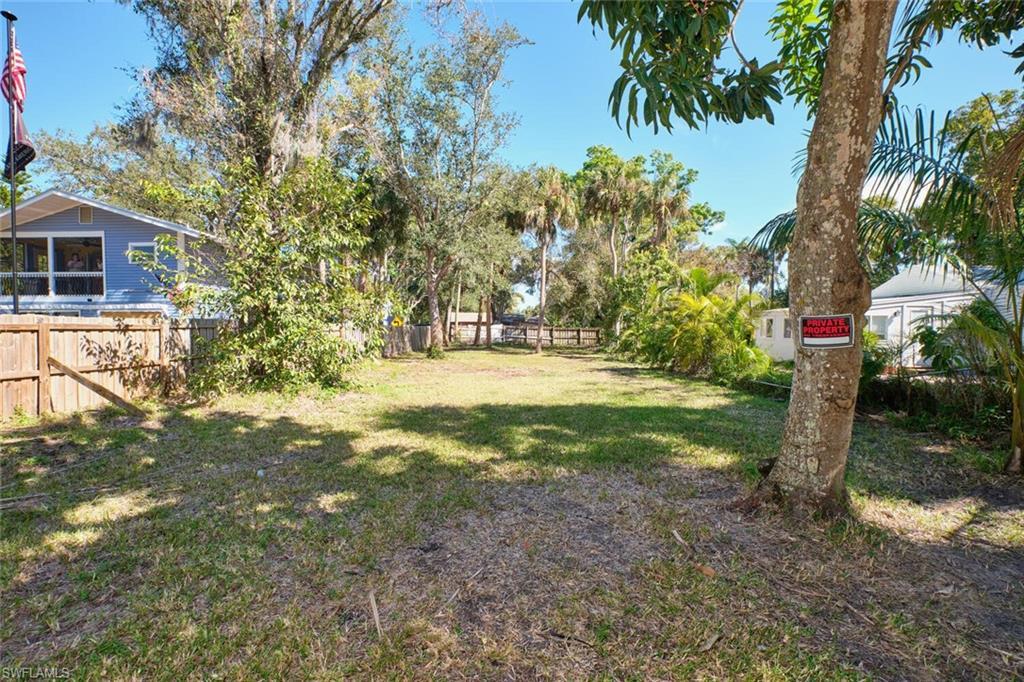 Image 4: View toward back of lot