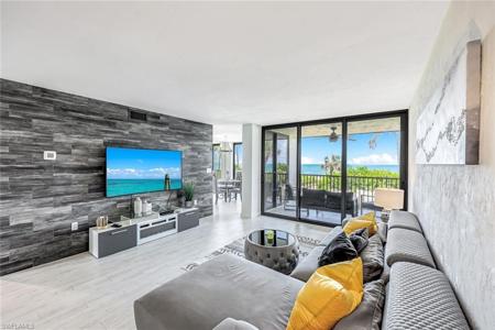 10475 Gulf Shore DR