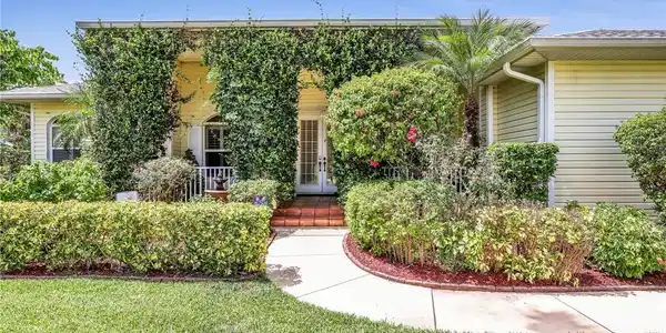 3960 Quails WALK