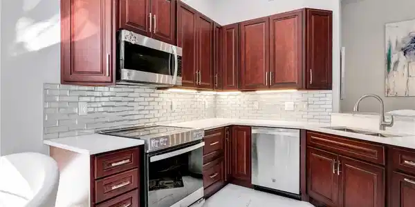 625 Beachwalk CIR