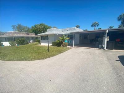 521 Pangola DR