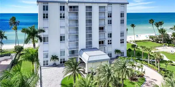 1285 Gulf Shore BLVD N