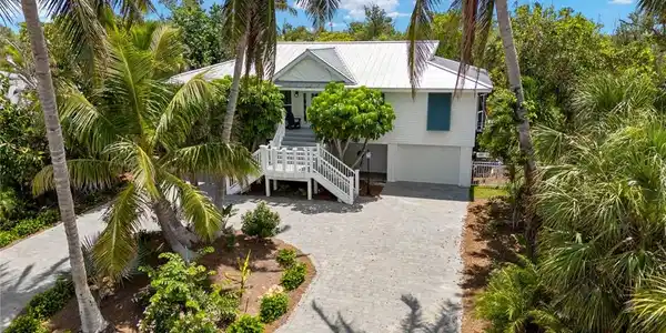 1062 S Yachtsman DR