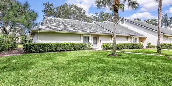 401 Arbor Lake DR
