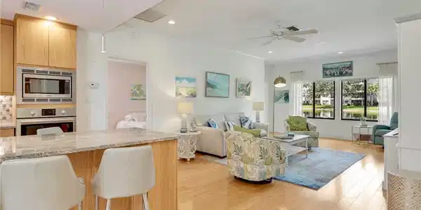 Image 2: Kitchen