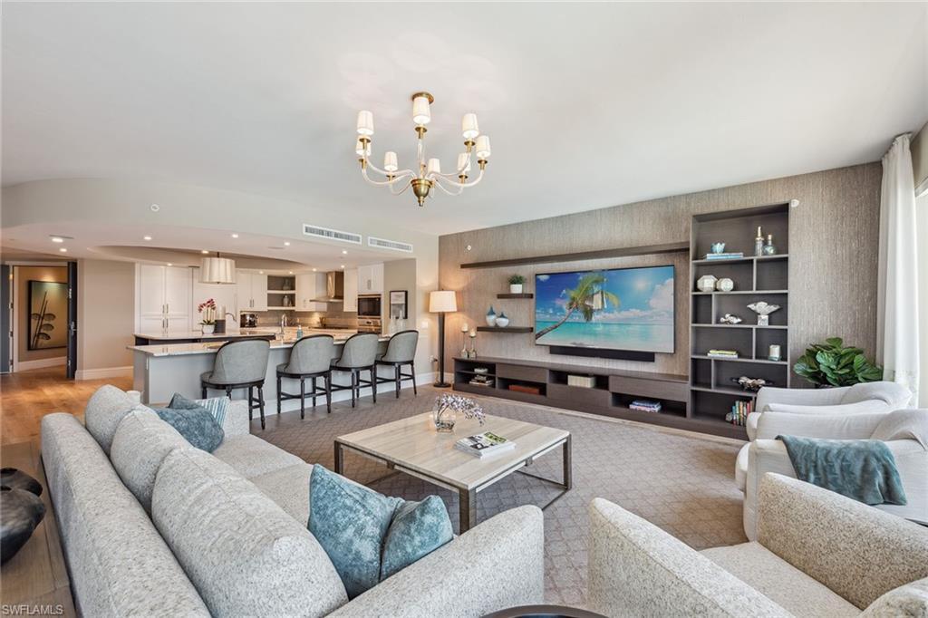 13665 Vanderbilt DR, NAPLES, FL lhrmls02435862