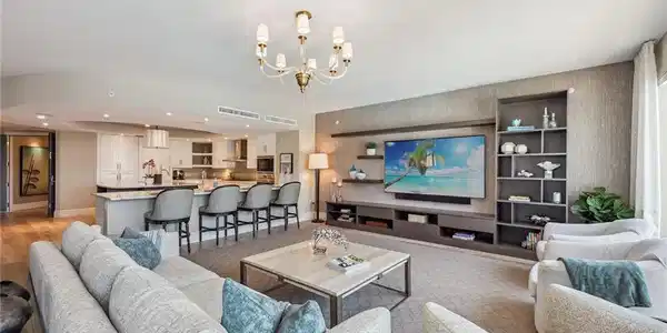 13665 Vanderbilt DR