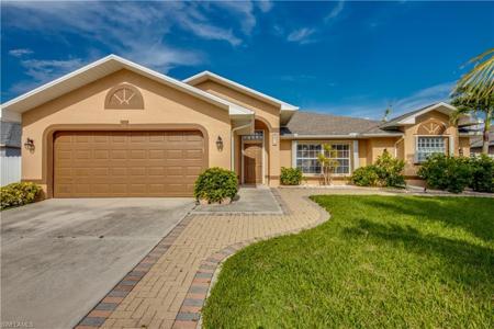 4410 SW 8th CT