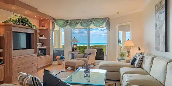 7117 Pelican Bay BLVD