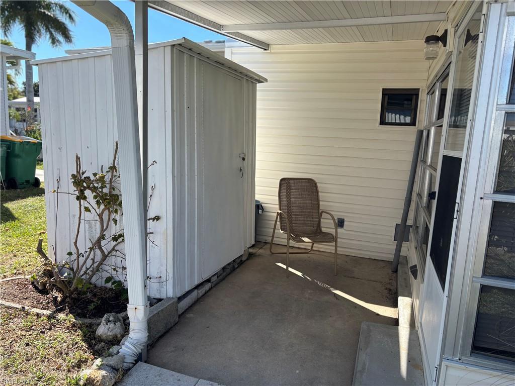 Image 4: View of exterior entry