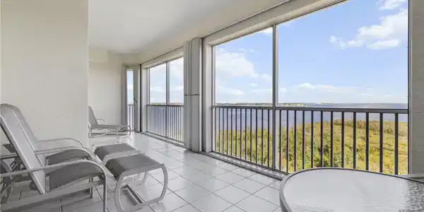 Image 4: Beautiful view of the Caloosahatchee River from your oversized lanai