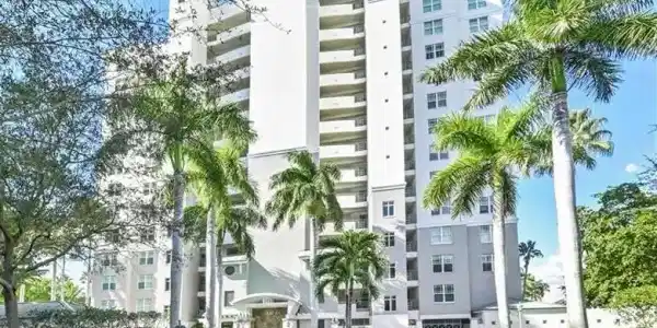 430 Cove Tower DR