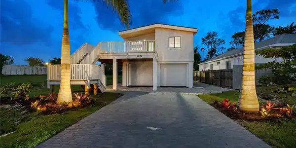 3262 Andrews