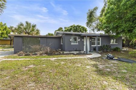 1527 Veronica S Shoemaker BLVD