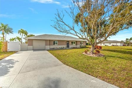 416 SW 38th TER